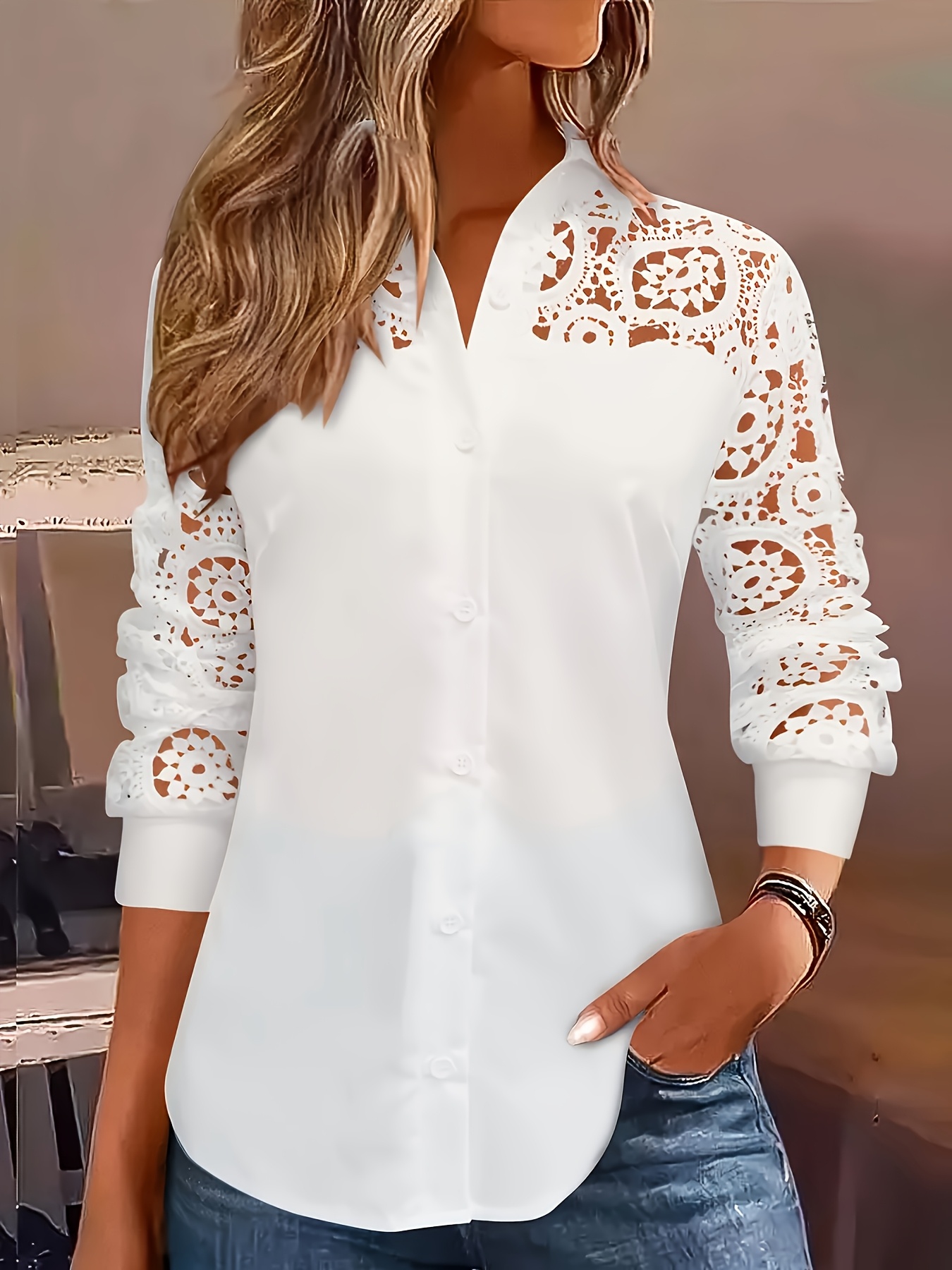 Temperament Loose Woman Shirt  - Embroidery Online 评论和价格