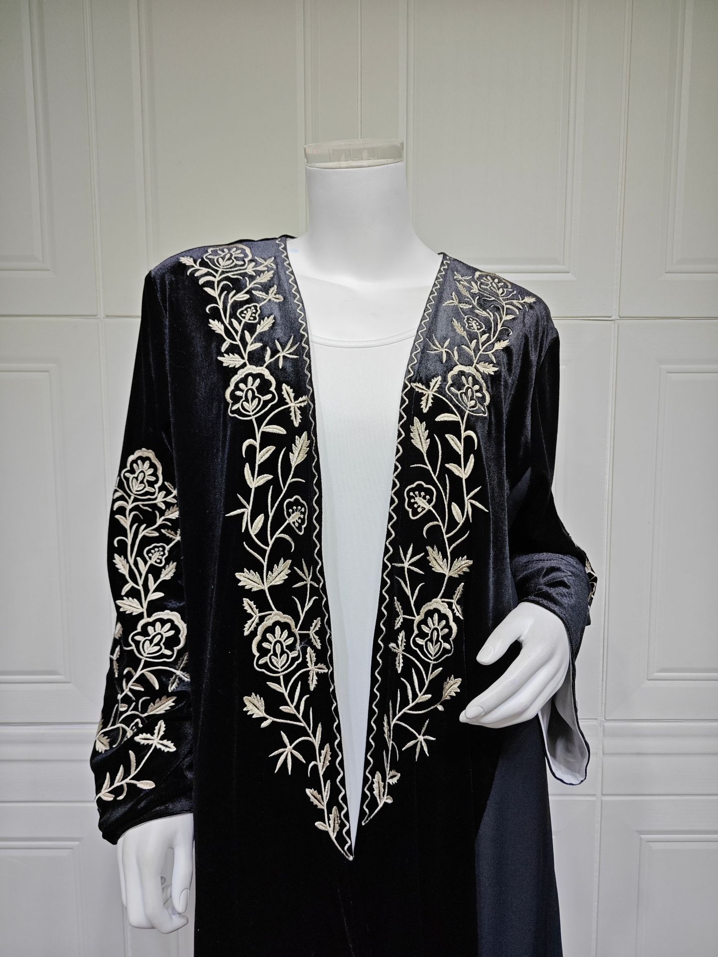 Velvet Open Abaya Dubai Kaftan - Embroidery Kebaya 评论和价格