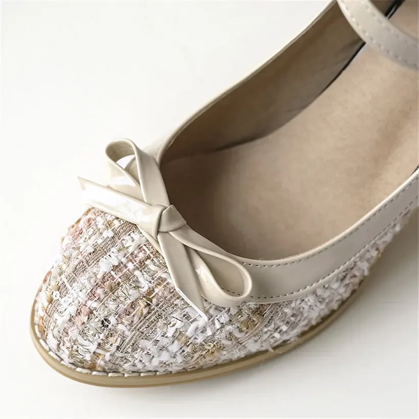 Plus Size Sweet Bowknot Mary J - Embroidery Garments 评论和价格
