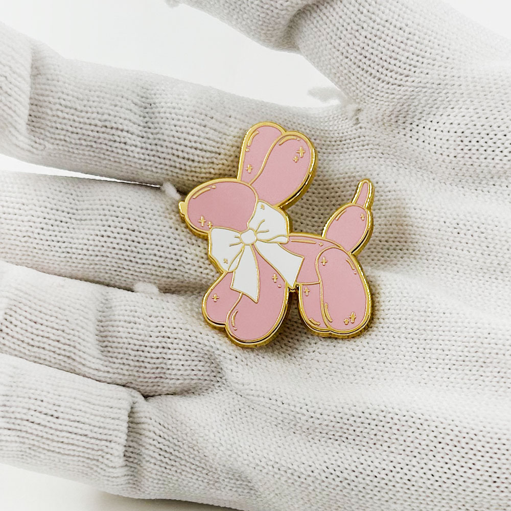 Pink Balloon Dog Enamel Pin Cu - Embroidery Bali 评论和价格